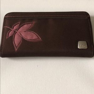 Haiku zip wallet